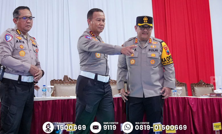 Wamenhub dan Kakorlantas Tinjau Gerbang Tol Pejagan Saat Nataru