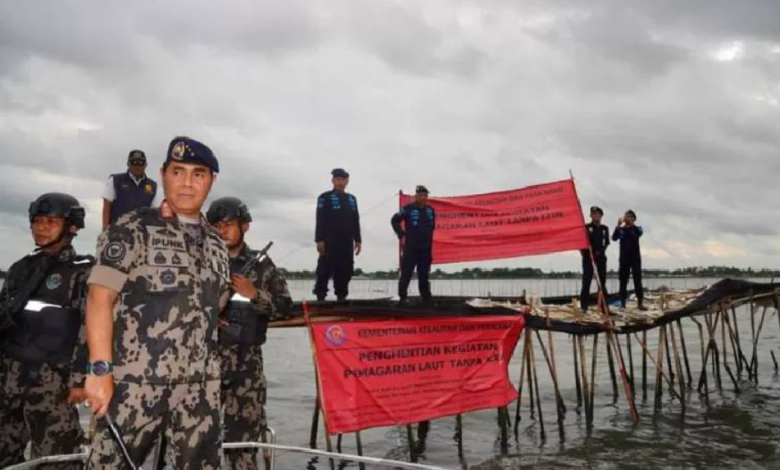 Presiden Perintahkan TNI Bongkar Pagar Laut, Investigasi KKP Disorot