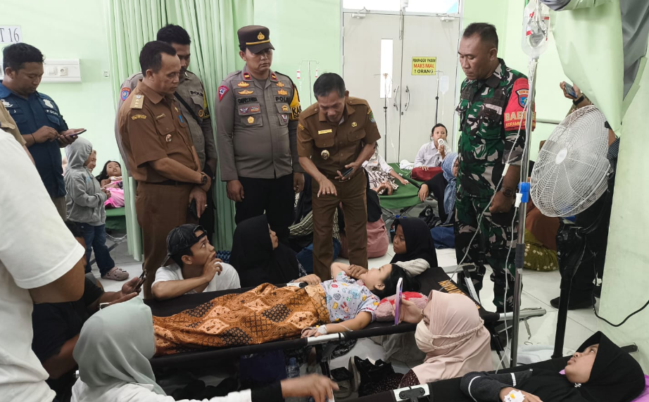 Belasan Siswa di Ketapang Keracunan Program MBG, Pengelola Dapur Dinonaktifkan