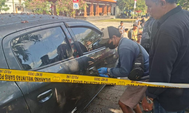 Pria Ditemukan Tak Bernyawa di Dalam Mobil Terparkir Tiga Hari di Pejaten Barat