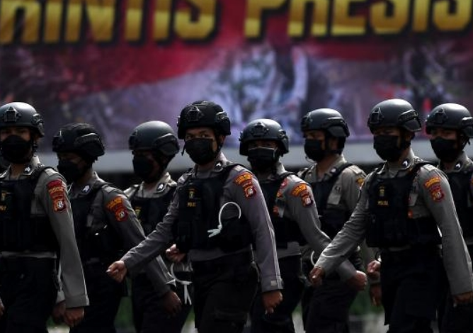 Survei Kompas Ungkap Layanan Polri Makin Dihargai Publik, Skor Kepuasan Tembus 65 PersenSurvei Kompas Ungkap Layanan Polri Makin Dihargai Publik, Skor Kepuasan Tembus 65 Persen