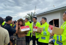 Korlantas Polri Salurkan Bantuan dan Bersihkan Fasilitas Umum di Aceh Tamiang Pascabanjir
